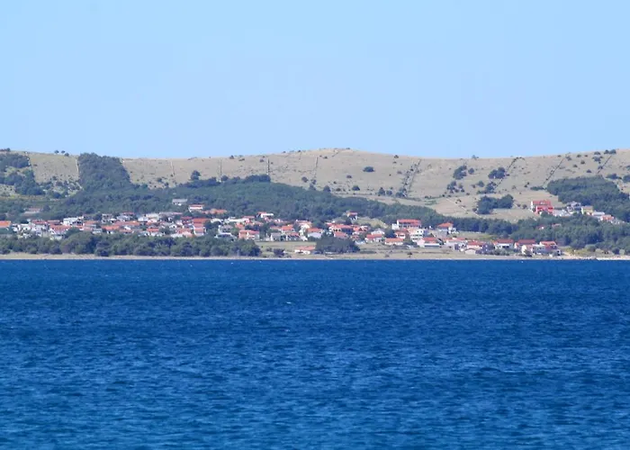 With Parking Space - 20013 * ויר